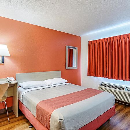 Park Inn By Radisson, Modesto Zewnętrze zdjęcie