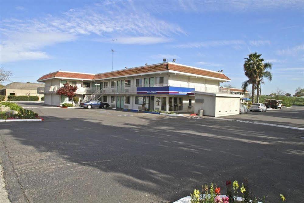 Park Inn By Radisson, Modesto Zewnętrze zdjęcie